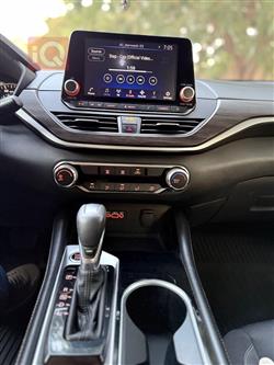 نیسان ئەلتیما